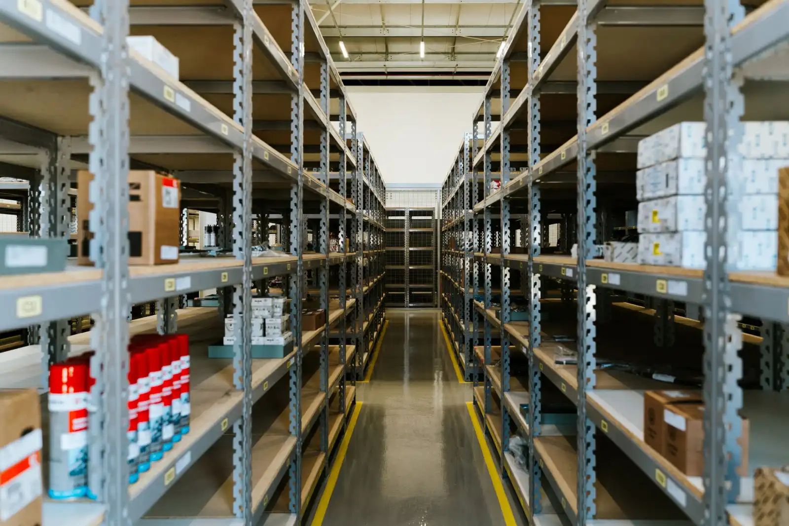 墙纸与壁布选购要点:盐湖悦奥科技助力山西家装品质升级
