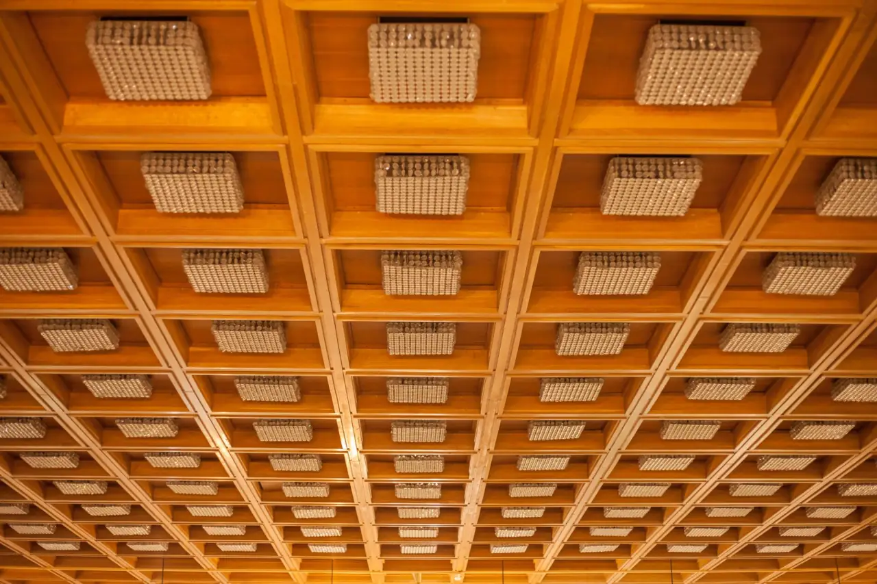 运城悦奥科技墙纸壁布与自粘地板产品线规格对比及应用场景分析