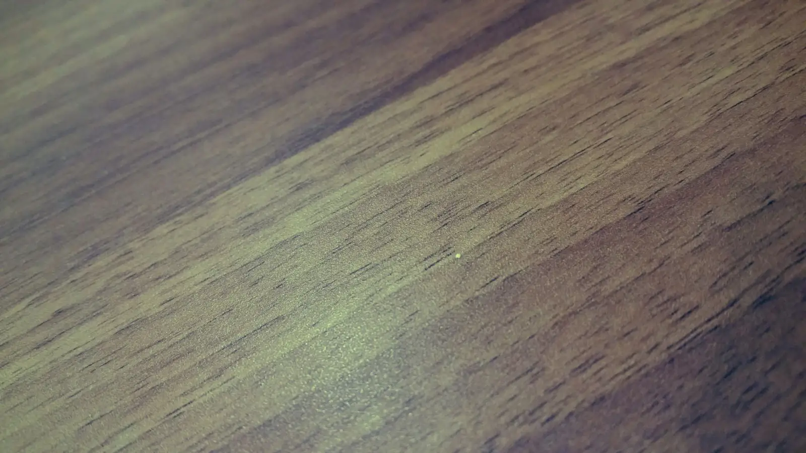 墙纸与地板革搭配方案:打造运城家居整体装修效果