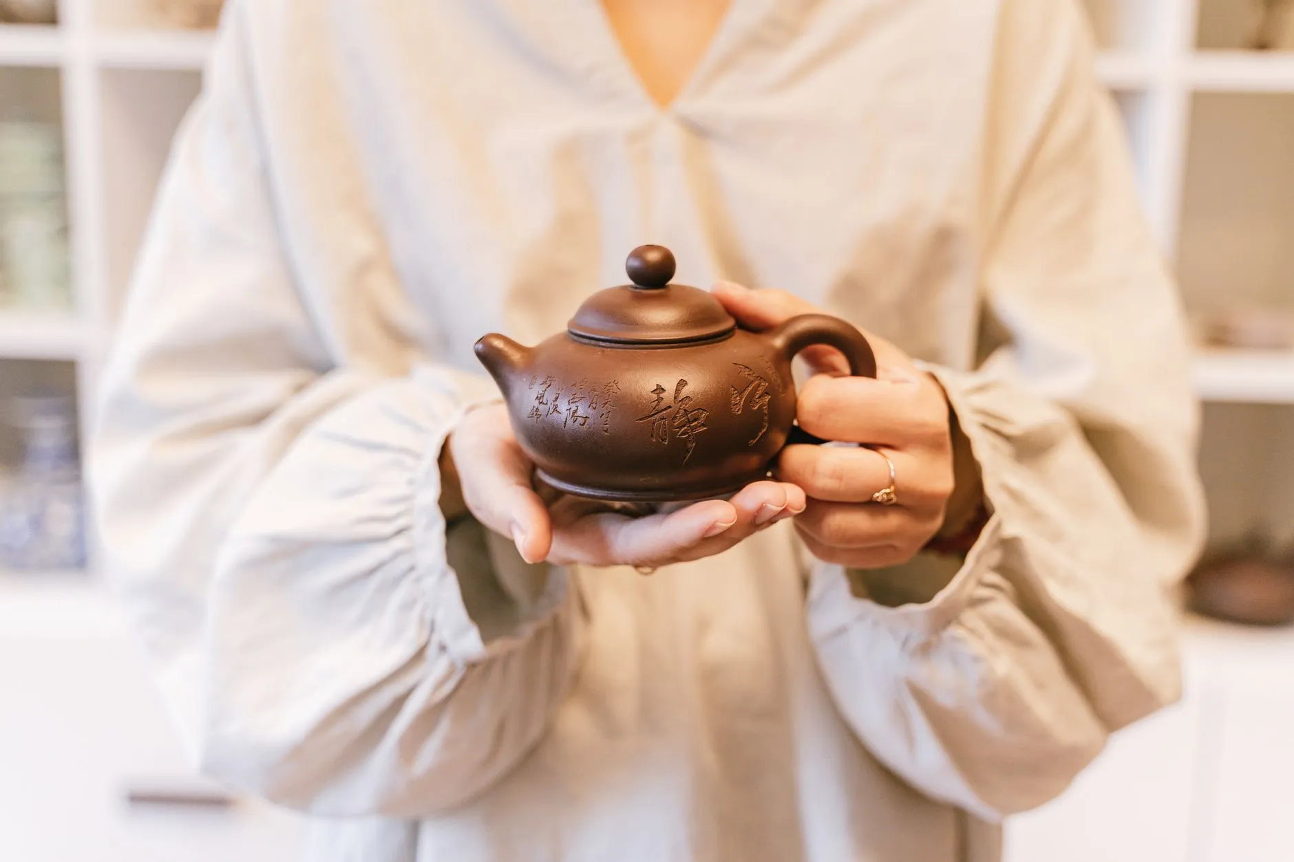 墙纸与壁布选购指南：运城装修市场2025年材质趋势解析