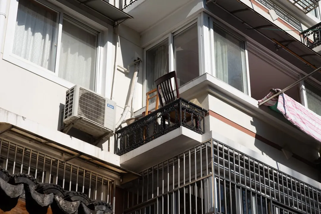 运城悦奥科技墙纸壁布产品线全解析：从PVC到无纺布怎么选